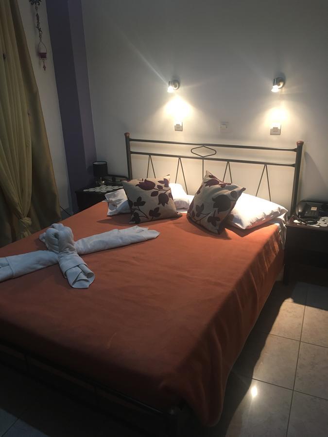 Hotel George Kalamáta Eksteriør bilde